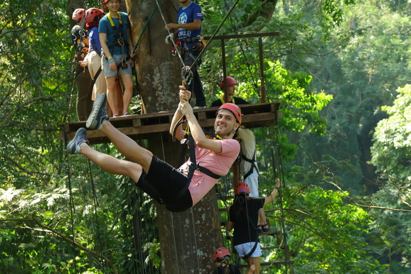 Zipline и верёвочный парк Микли